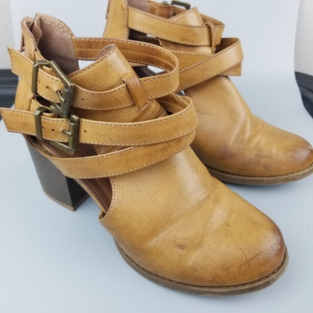 Wrap Strap Accent Booties Zipper Block Heel 8M